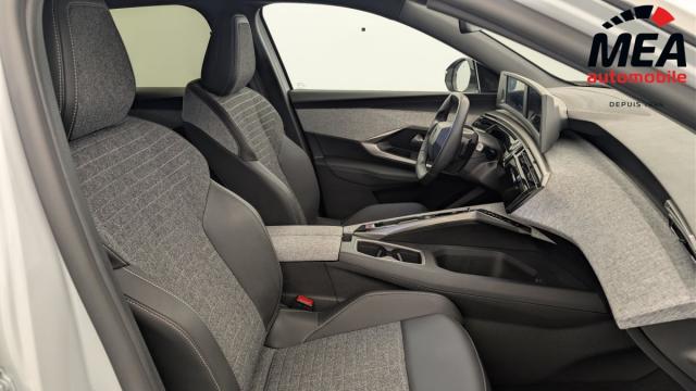Peugeot 3008 image 2