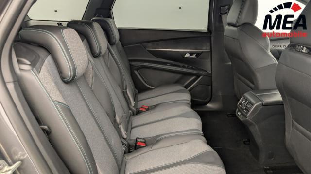 Peugeot 5008 image 8