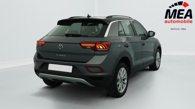 Volkswagen T-Roc image 9