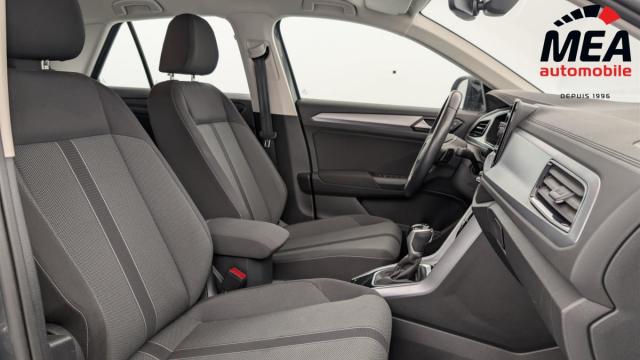 Volkswagen T-Roc image 2