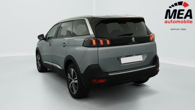 Peugeot 5008 image 2