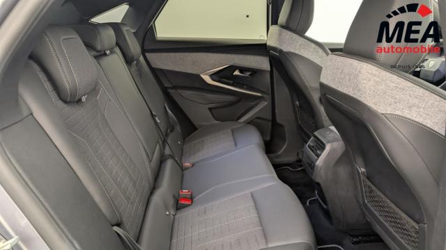 Peugeot 3008 image 2