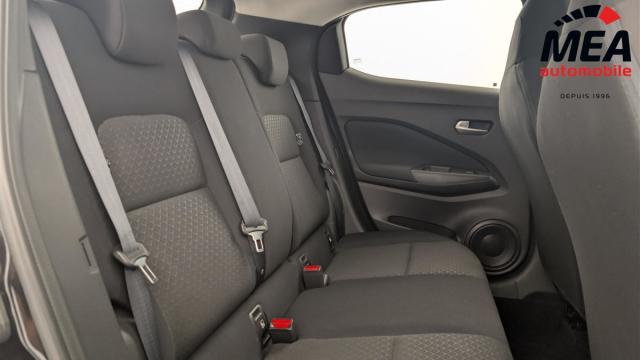 Nissan Juke image 4