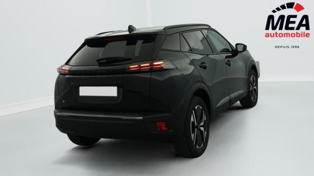 Peugeot 2008 image 2