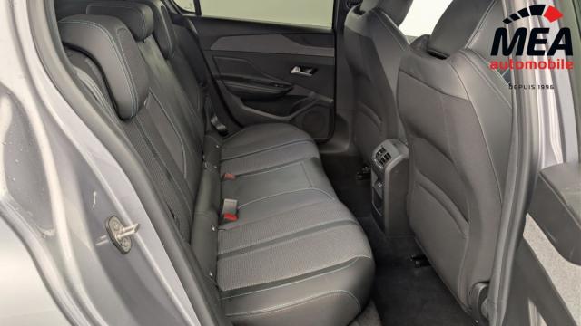 Peugeot 308 image 2