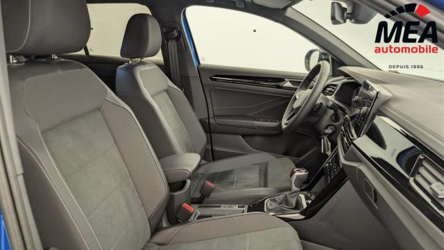Volkswagen T-Roc image 2