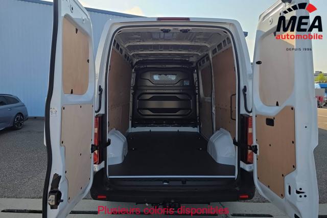 Renault Master image 8