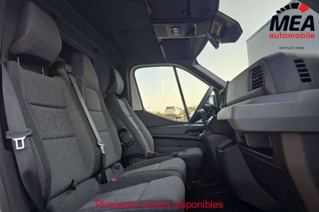 Renault Master image 2