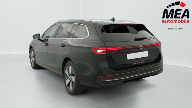 Volkswagen Passat image 7