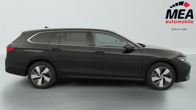 Volkswagen Passat image 2