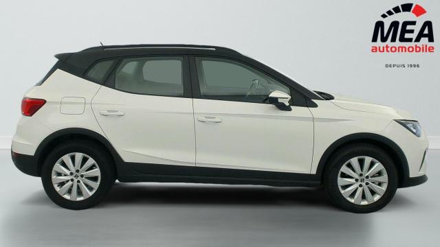 Seat Arona image 2