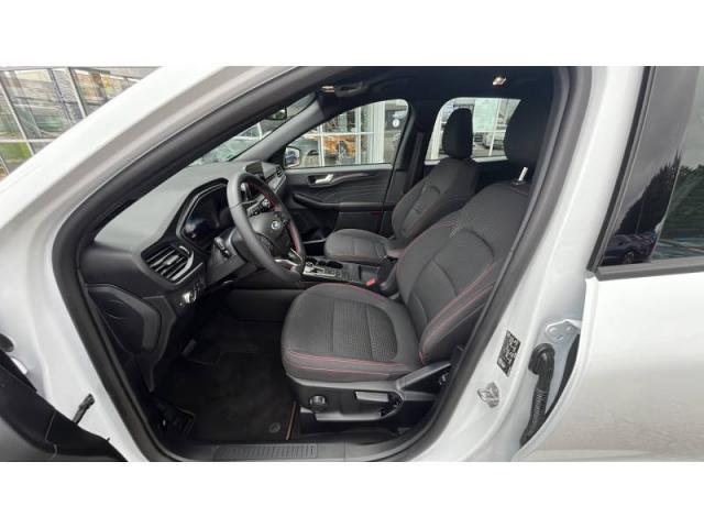 Ford Kuga image 2