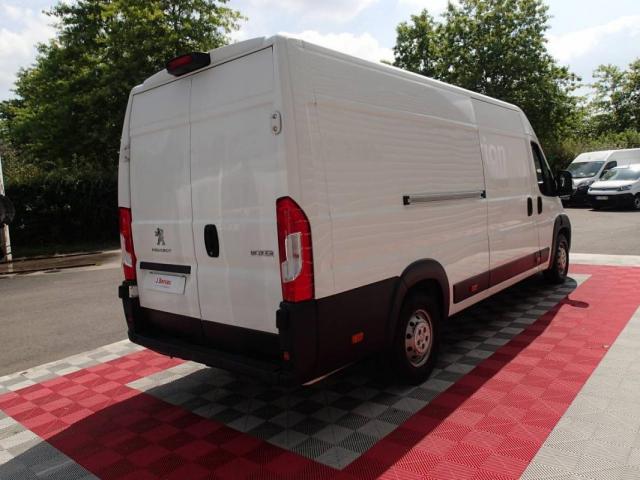 Peugeot Boxer image 1