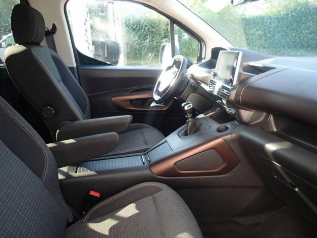 Peugeot Rifter image 2
