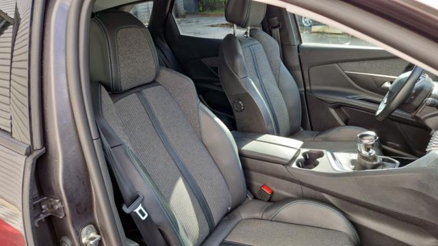 Peugeot 3008 image 2
