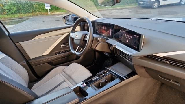 Opel Astra image 8