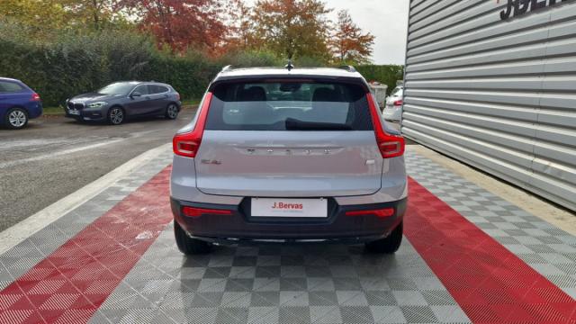Volvo Xc40 image 9