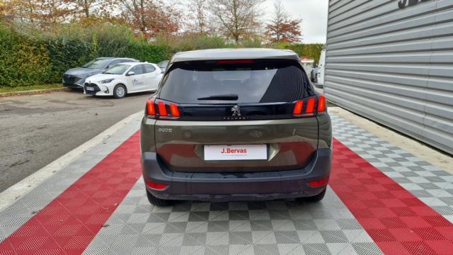Peugeot 5008 image 9