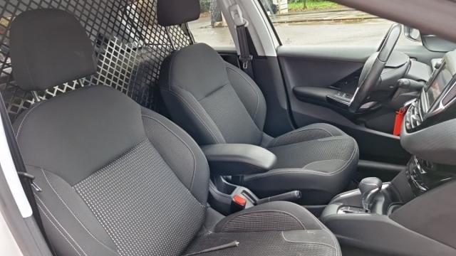 Peugeot 208 Affaire image 2
