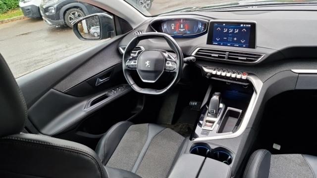 Peugeot 3008 image 8