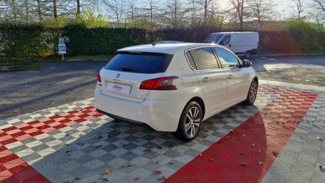 Peugeot 308 image 8