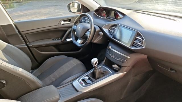 Peugeot 308 image 9
