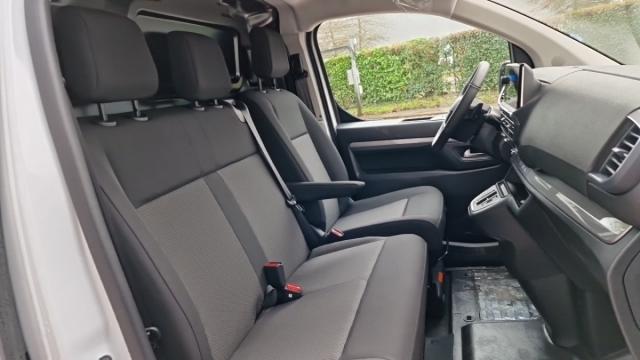 Peugeot Expert image 2