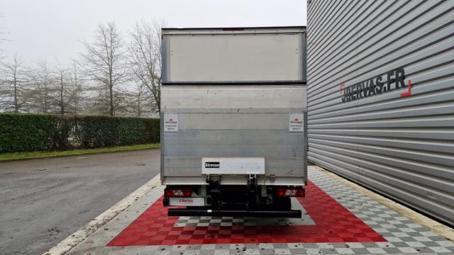Ford Transit image 7