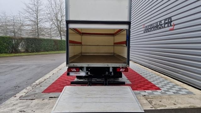 Ford Transit image 6