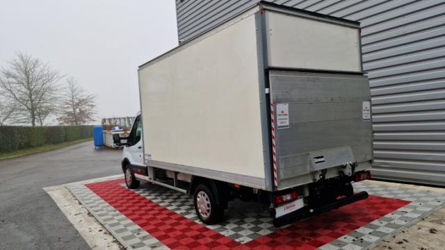 Ford Transit image 2