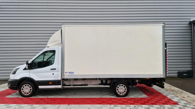 Ford Transit image 3
