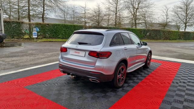 Mercedes Benz Glc image 9