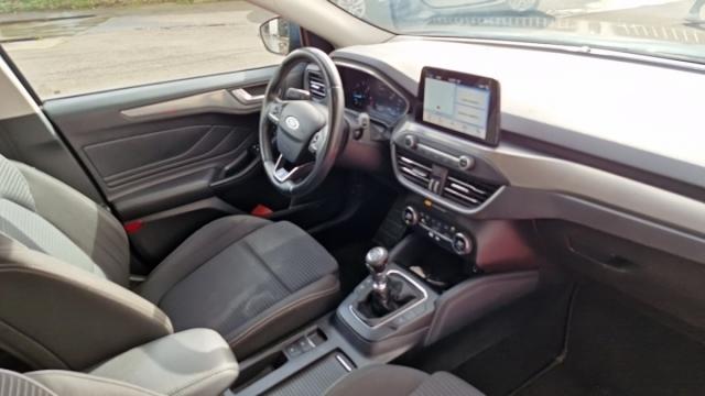 Ford Focus image 9