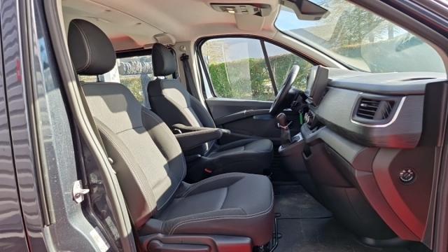 Nissan Primastar image 7