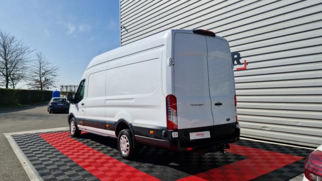 Ford Transit image 8