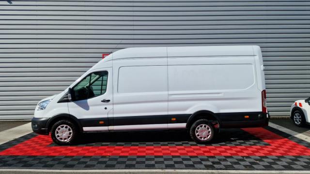 Ford Transit image 2