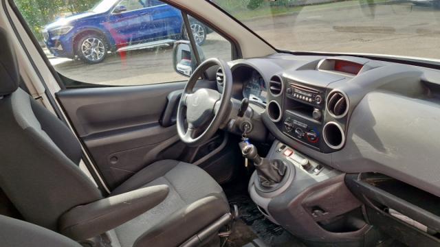 Peugeot Partner image 2