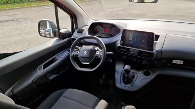 Peugeot Partner image 2