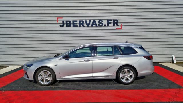 Opel Insignia Sports Tourer image 1