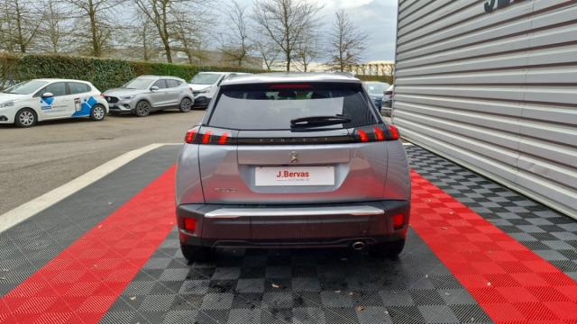 Peugeot 2008 image 9