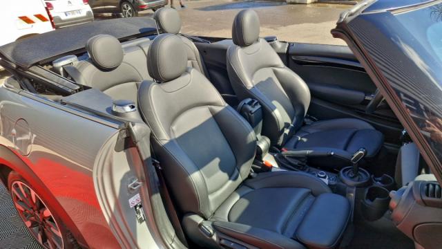 Mini Cabrio image 6