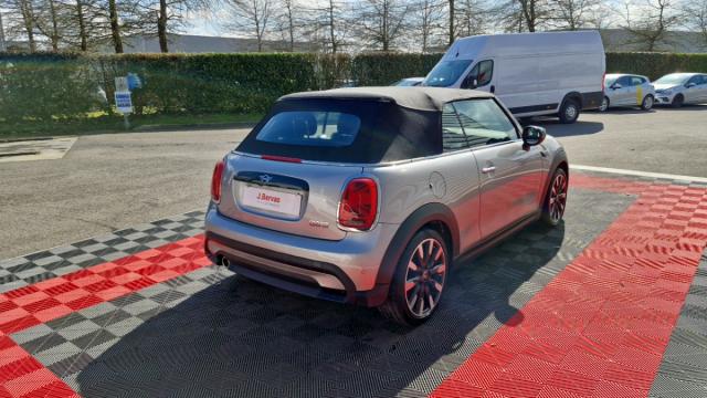 Mini Cabrio image 2