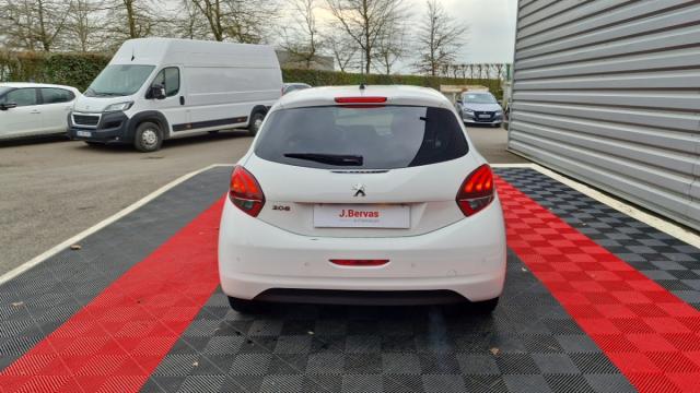 Peugeot 208 image 4