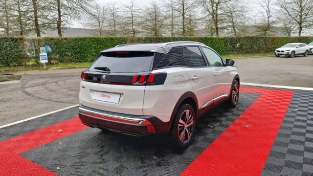 Peugeot 3008 image 2