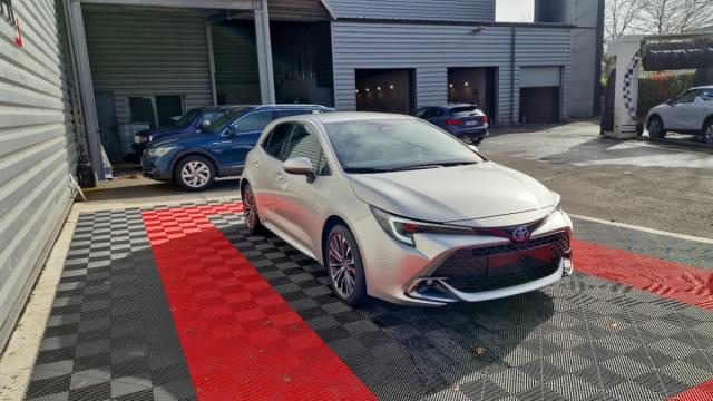 Toyota Corolla image 5