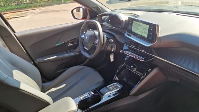 Peugeot 2008 image 5