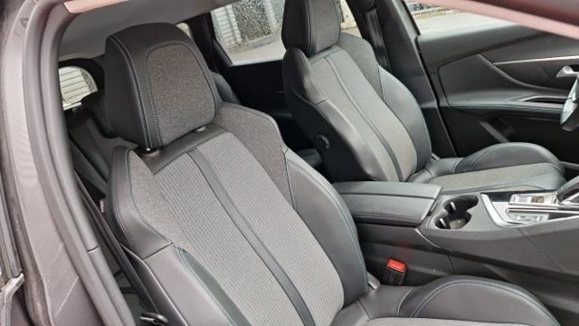 Peugeot 5008 image 4