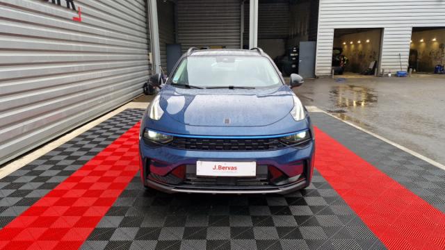 Lynk & Co 01 image 3