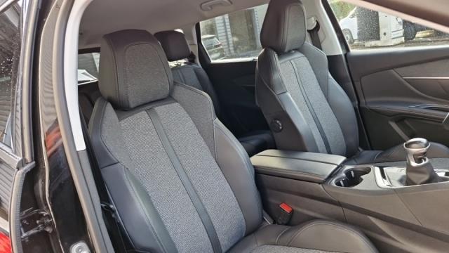 Peugeot 5008 image 4