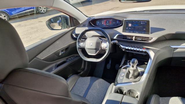 Peugeot 5008 image 6